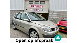 Renault Grand Scénic 2.0-16V Tech Line 7p. | PANO | CLIMA | PDC | TREKHAAK