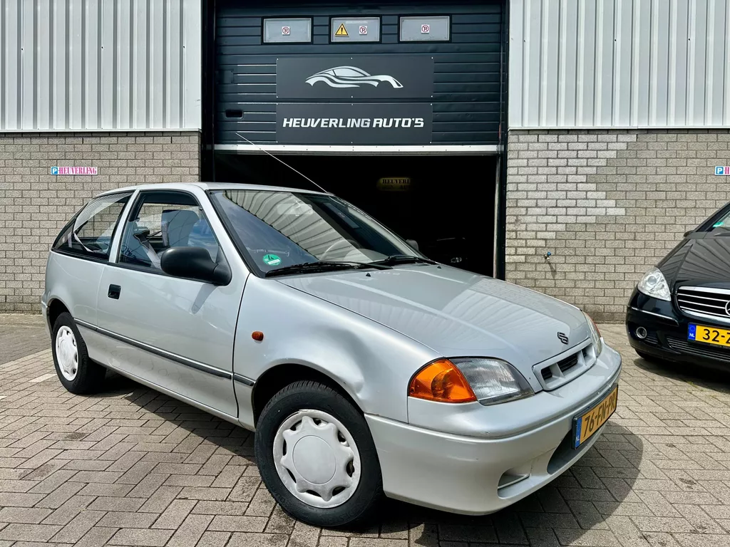 Suzuki Swift 1.0 GLS | Automaat | NIEUWE APK | Trekhaak