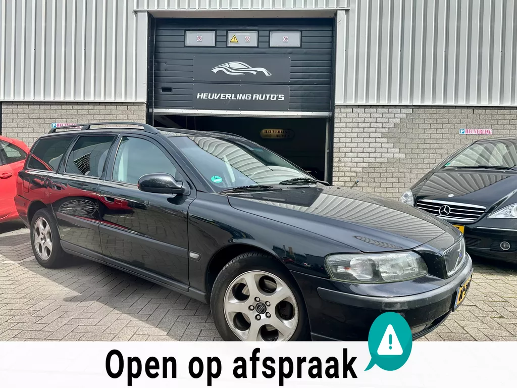 Volvo V70 2.4 Comfort Line | Automaat | Airco | Cruise | Trekhaak