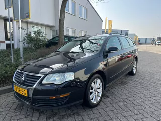 Volkswagen Passat Variant 2.0 FSI Trendline Business | APK | Airco | Cruise