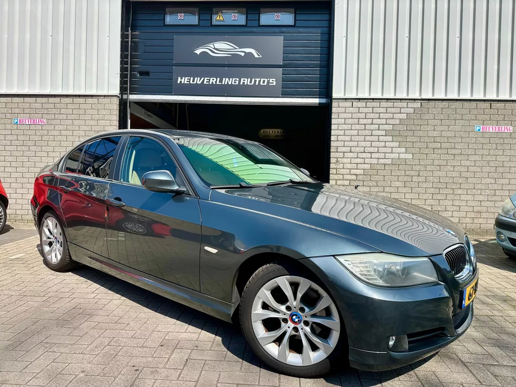 BMW 3-serie 318i Business Line | Automaat | Navi | Cruise | PDC