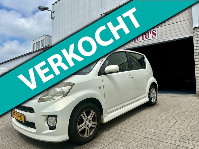 Daihatsu Sirion 2 1.3-16V Comfort|Airco|Apk|Leuke Auto!