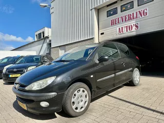 Peugeot 206 1.4-16V Gentry | Airco |